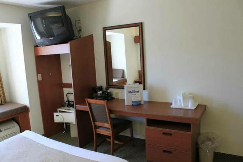 Hotel Microtel & By Wyndham
